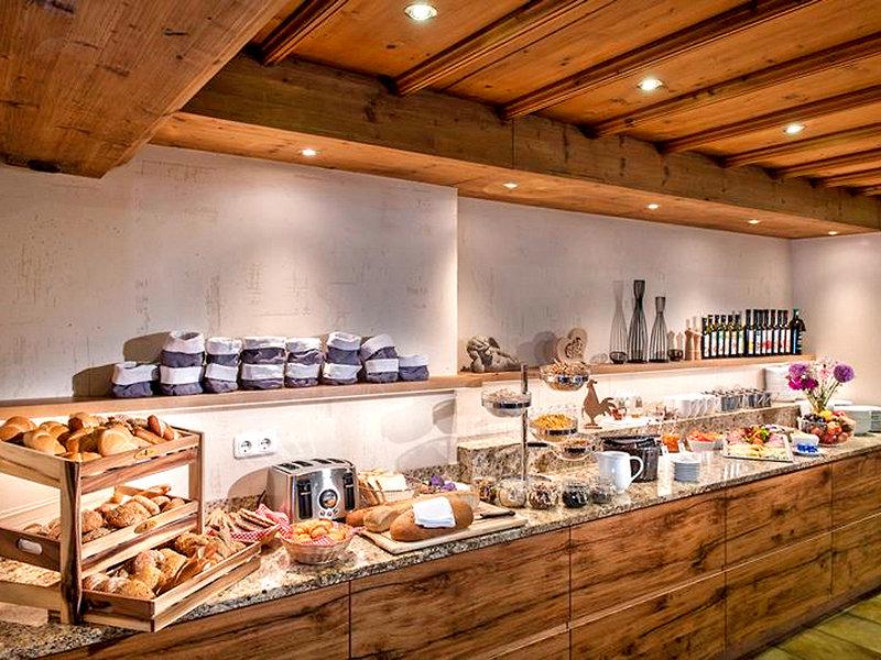 CD3B8CA1BAB06818722A8F7427C9BBE3