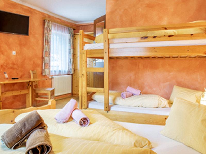 D63AFB8E0A6A8BF41617F93D3DCF7EED