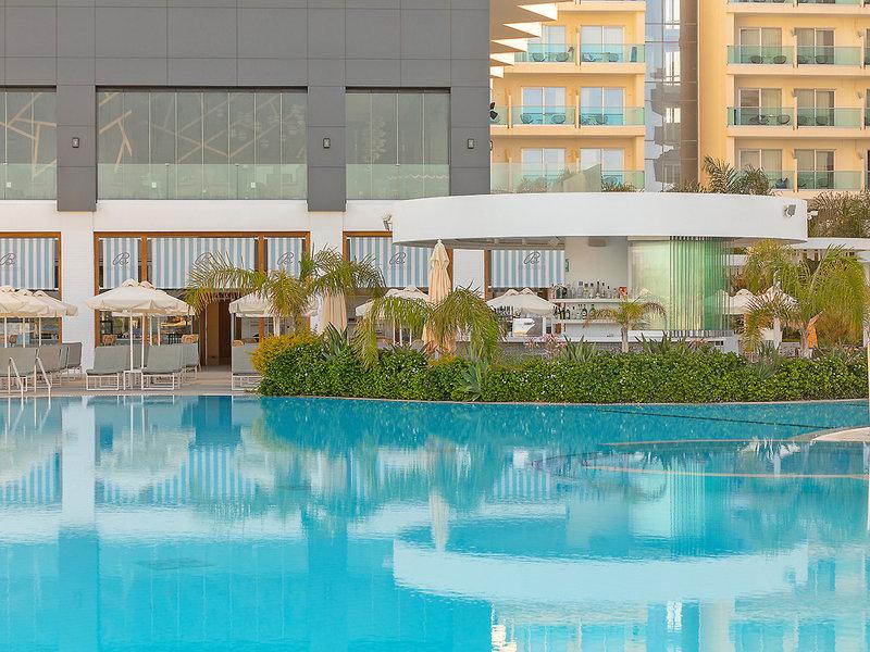 FCE5C4538AC3AB7176C973BFEA263F6E