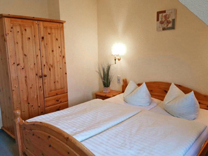 679075C6DE66A8598F3855DB7F349714