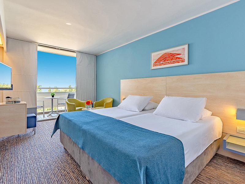 AA33F7C53CC285CA7D404496B90A673E