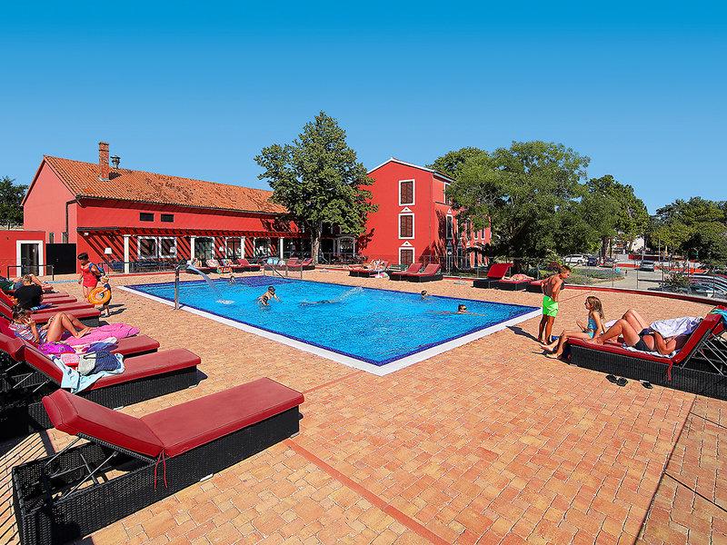 5033AD7A5CF5D7421E8986EF8E03FE9D