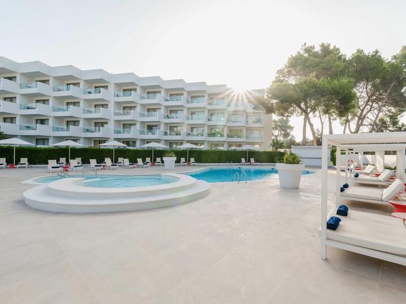 EA18BFBF66AFF1447C2DD6BAFE247004