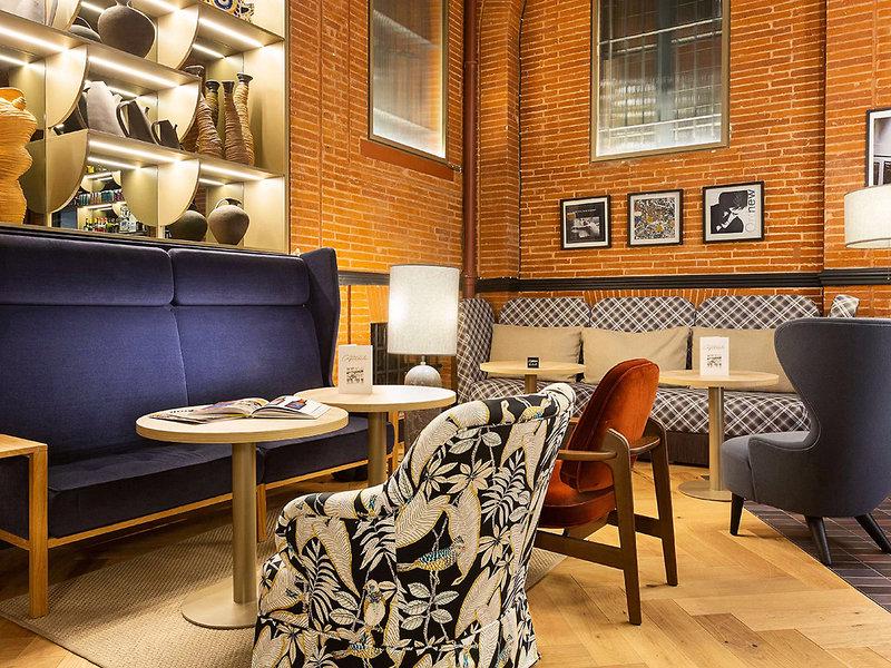 2FC101127AA70D179F4818B73D97180F