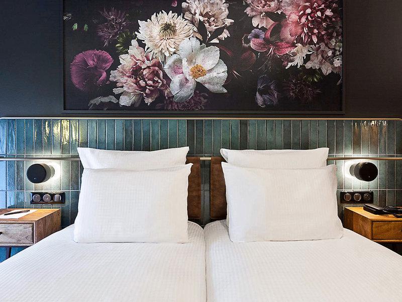 D2AF2EC648BC1E553F22C16464674E37