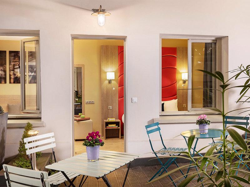 0AA54F21C2871B4296255408F9F3F070