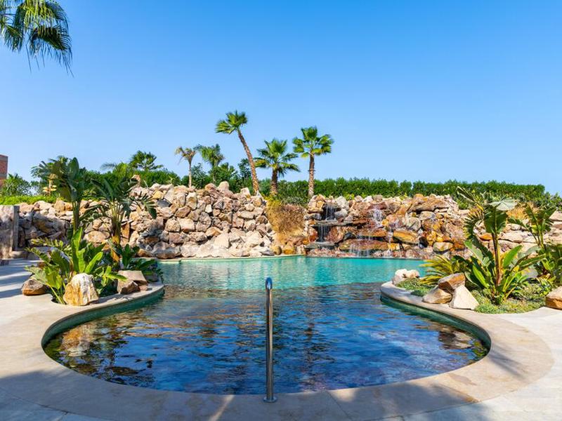 0DE3238350860166DA5BC0C21F028E31