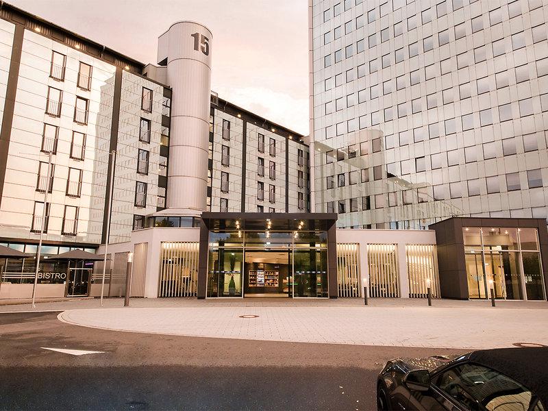 C2CACF1D581F6476A99C391906BC24B6