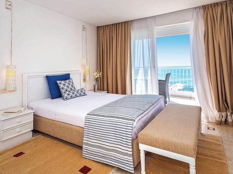 CC3DABB449FCE927357B96FB30D0F6EE