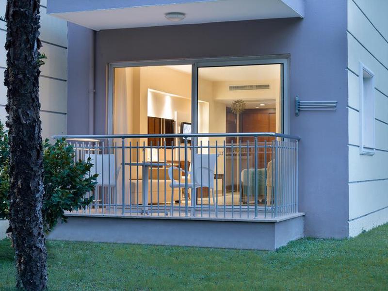 86874707D0339D2CA40E02D4A8893B92