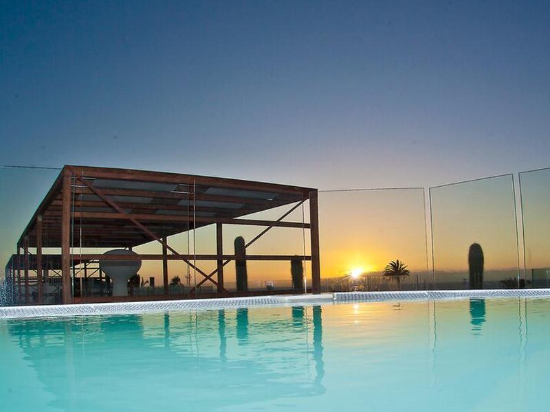 1DC7AEB35968B2EA9BC3F730A180099E