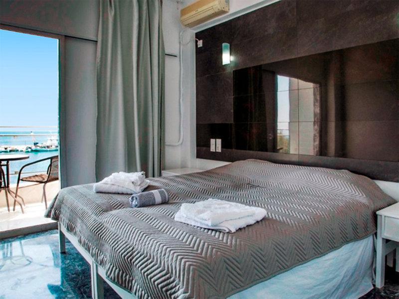 999F52686B7A047C64C2C0BF70CE6AD8