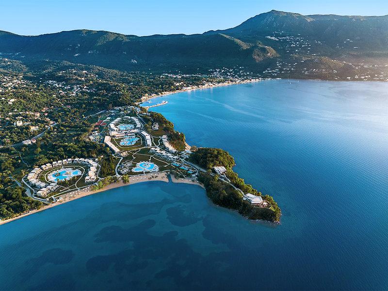 DB54F07E05B84AE02BC83068E83020BF