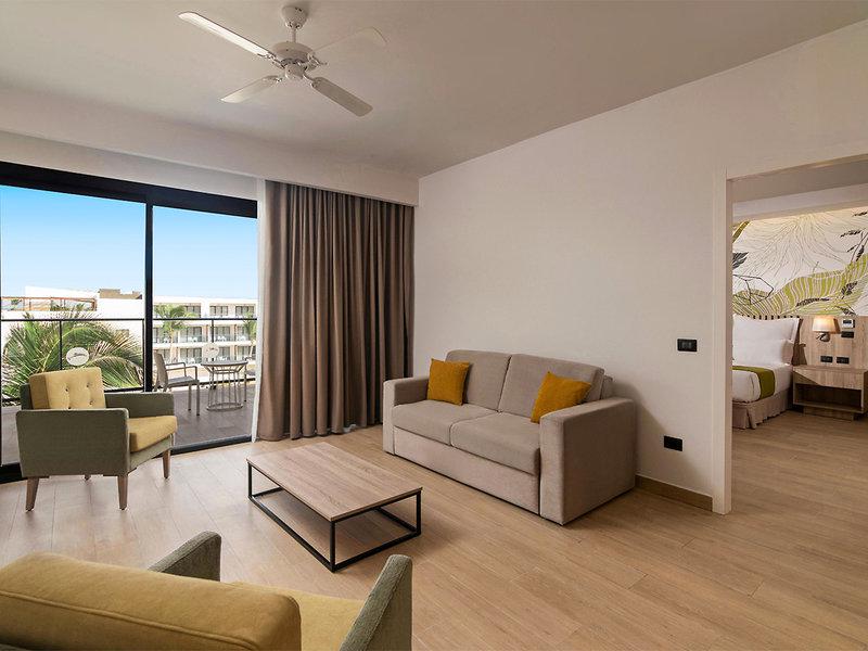 948763DD6093F4B6CB5576EB1AAB0FDD