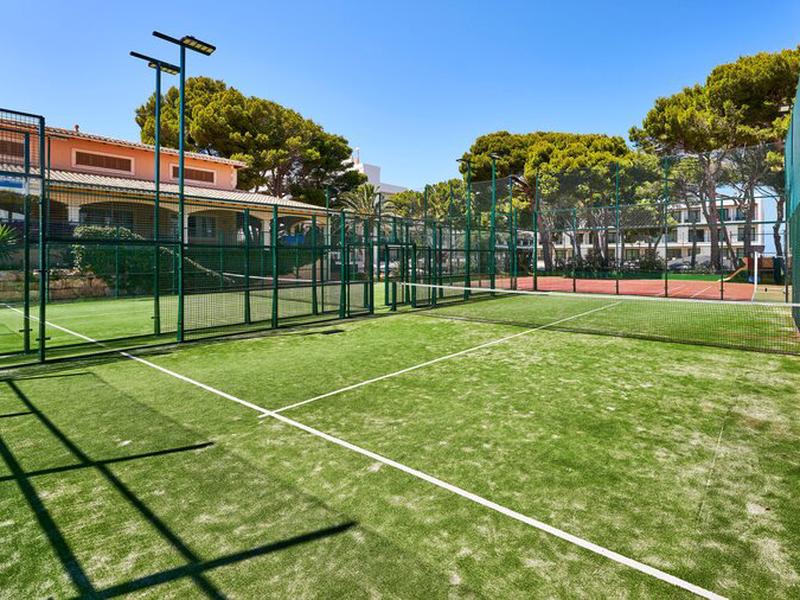 60D7F3420737FB4B6218949AE04A654E