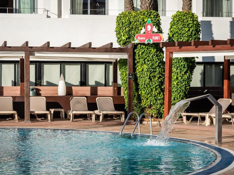 2206F9500482395CE927996AB852E82D