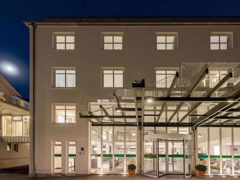 07F54426E9B122CEB4EFC33BAF519F16