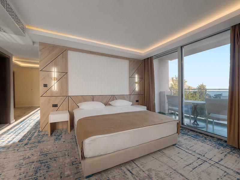 32B2CFD11AB0E8B5AD4120BF41ABEED3