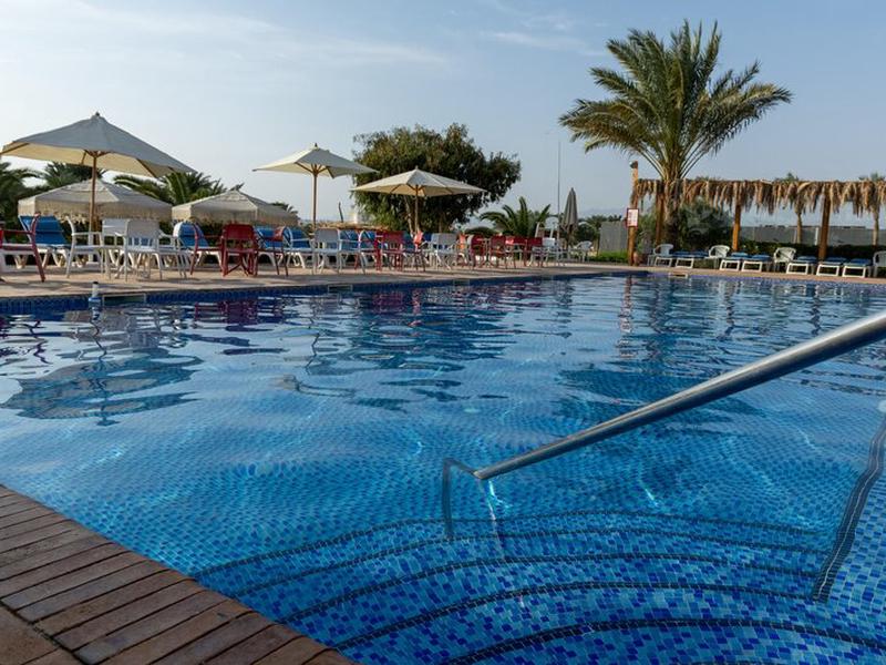 51737CEF3F9A2C5B9D1FF19128A4252F