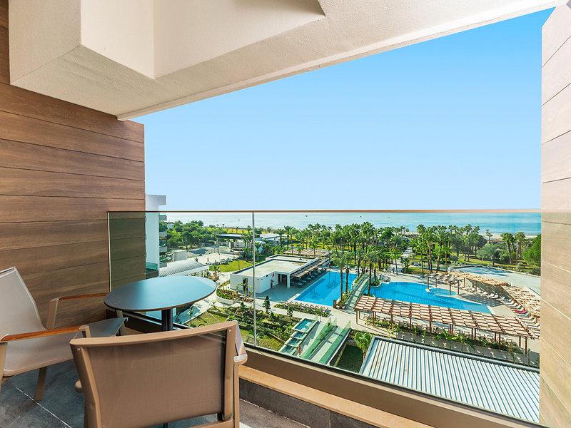 415520405732B0A3B2556B824F7CB705