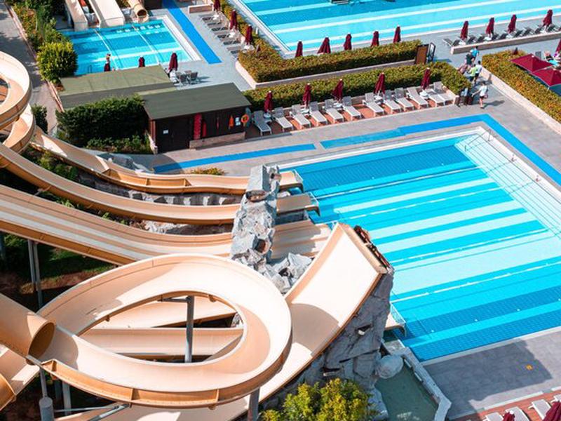 B3B4BD264F59D4D49274B0FA55195D88