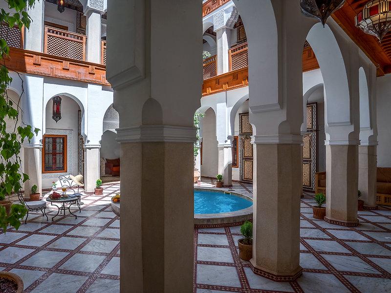 54A09D6A5435AA6A6657D5AADAAC008F