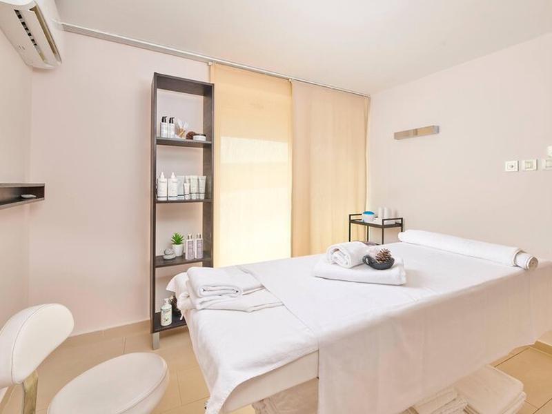 F5DF1DC0985EF421D7515E4B45D31E33