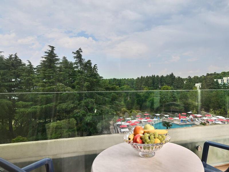 EB620526451246C323C0AC52D61A604F