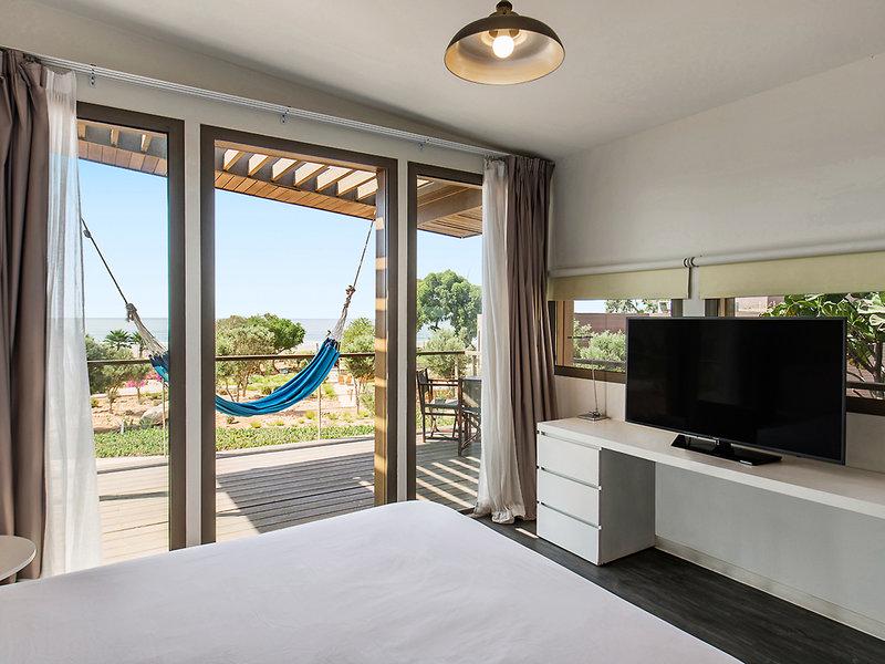 25EE20BFB920AE84CFC82B4423EBA4E5