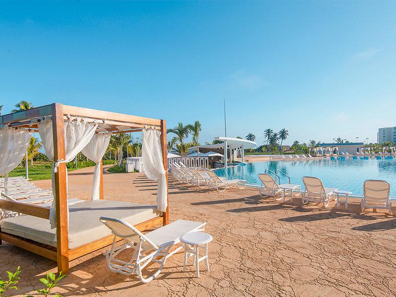 56B5A7B97F97904D323C24B77D762DD2