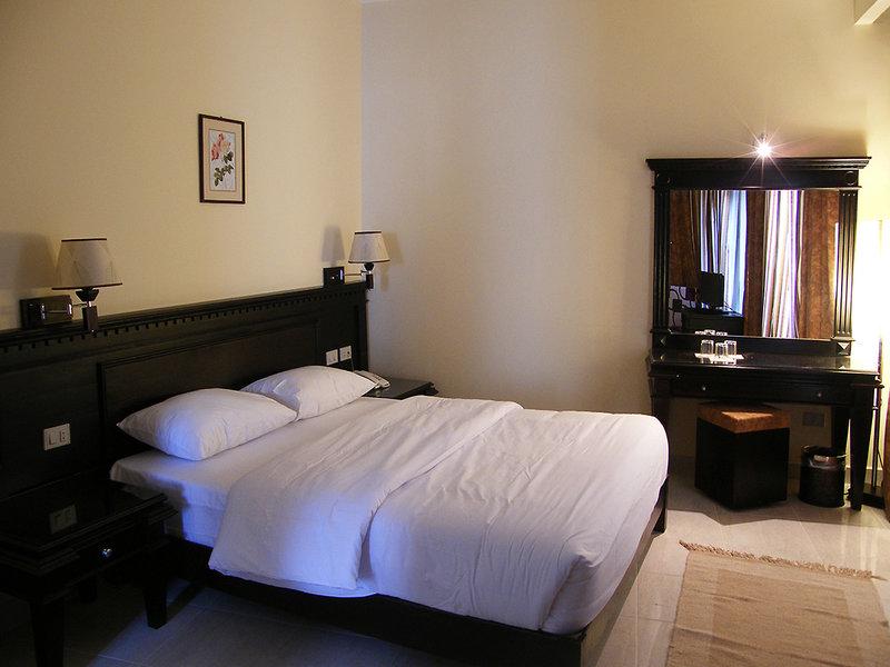 1EE1679C25EFE16DEB6D0AAC910E0F48