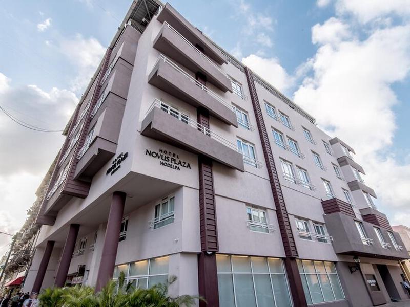 B0667FC77C0FE547EBF2955AFFA42249