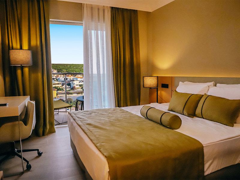 A30ED7C45970F59BE574950879640C09