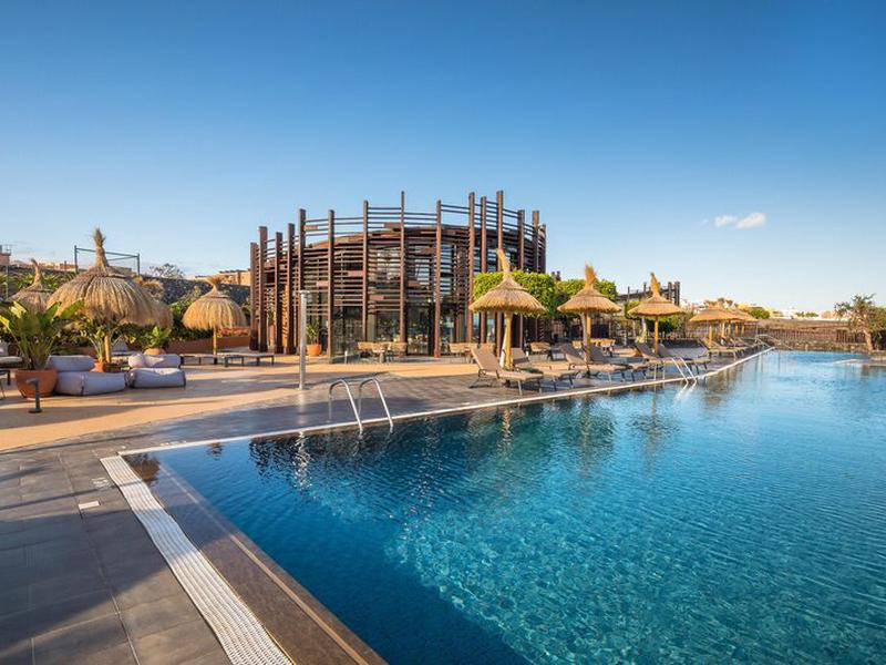 F4ABBD5A2CB529BE77F39189C5E5E491