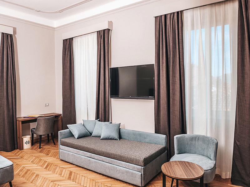 5F211E72F971BF28D773404A8CAEDDF2