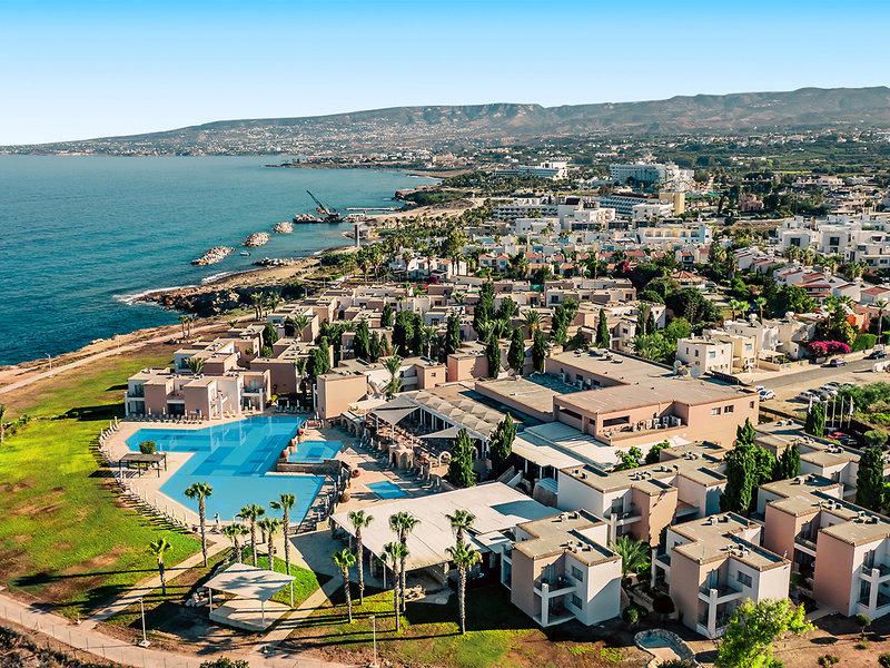 8A03373A3D34D8154D52904F1B16689B