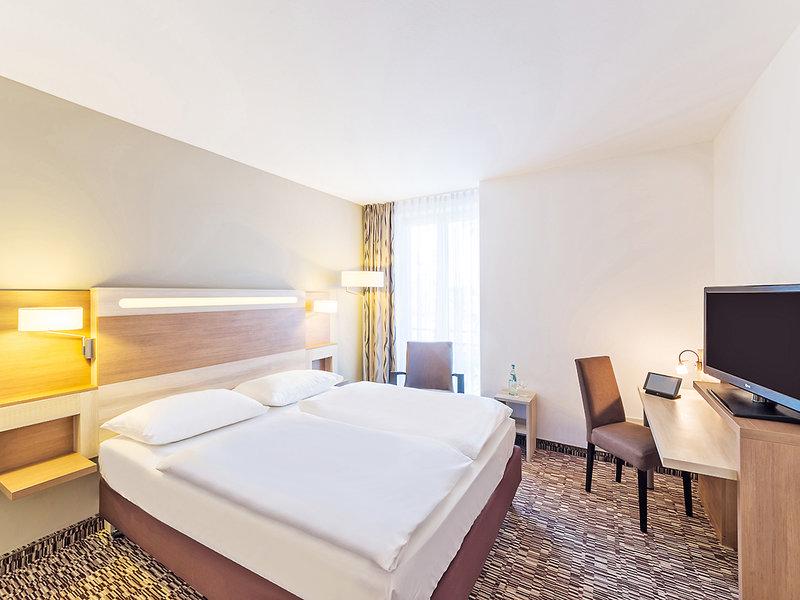 F44E177AF2401AD6B29E24B5FF65CE1B