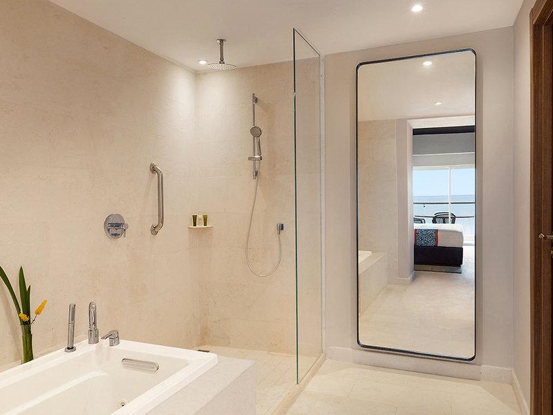 D1EE3E8CDA374F20D04CFC28B8B87E16