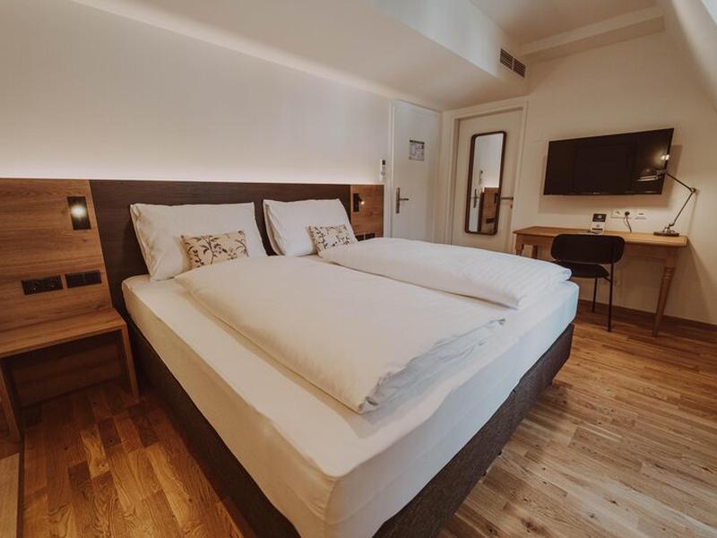 38572174C0CE6DCBD2806E54A53A9AA1