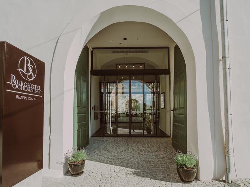 E13409184A33A7D9743E56DB2E096298