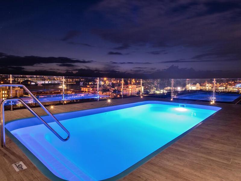 D890BA7DE4BB768BC75E6F7AB785D64B