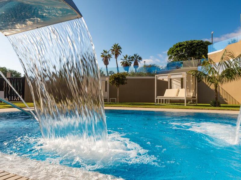 81AA0F5430C466A2CBF3982A61E6A1EA