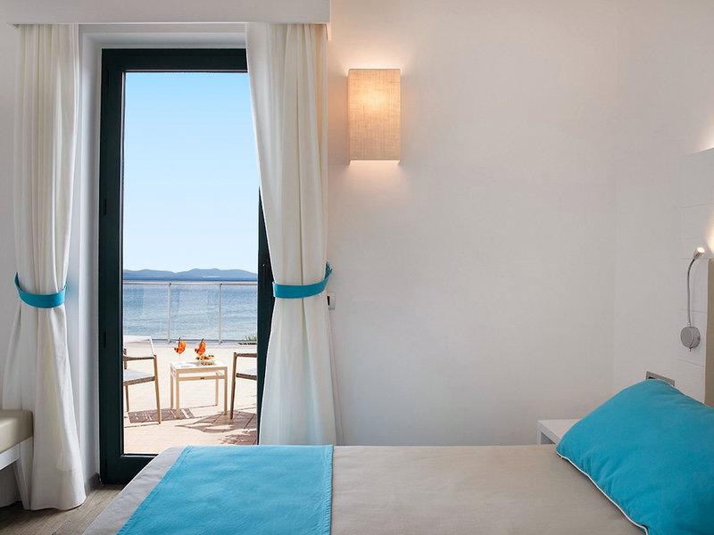 AD3F187CF147C2015768699AB55E6224