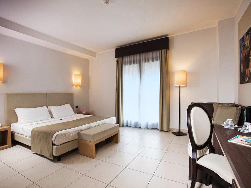 6EDF8DD5748998FF6172E399AB504B76