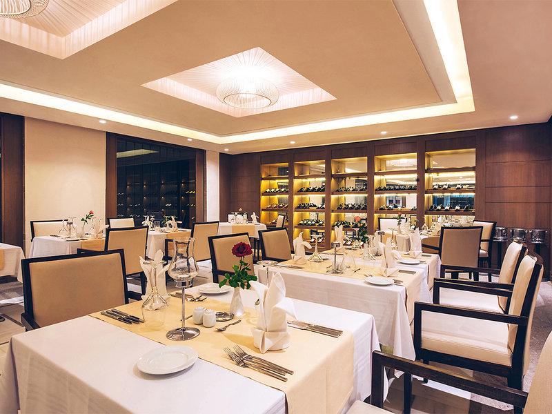 8AC0FC634D5F460D6EC5BD8231724226