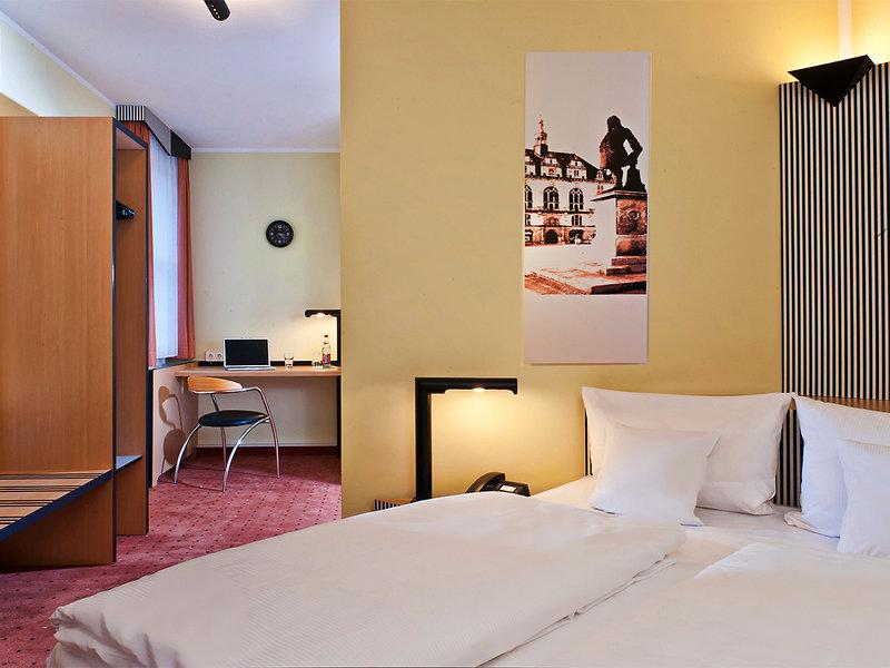 C45C0F2E39B0B3D4C8D6C8F52FBD1709