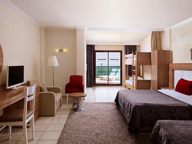 D378CE4C748389693FF8AF65BB776933