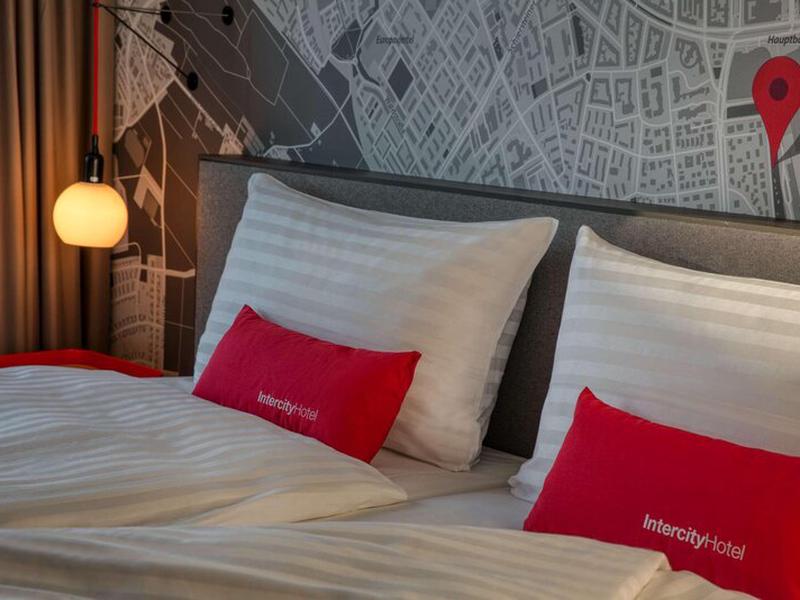 F008ABE14C4D03504AA2CA9D682AD28F