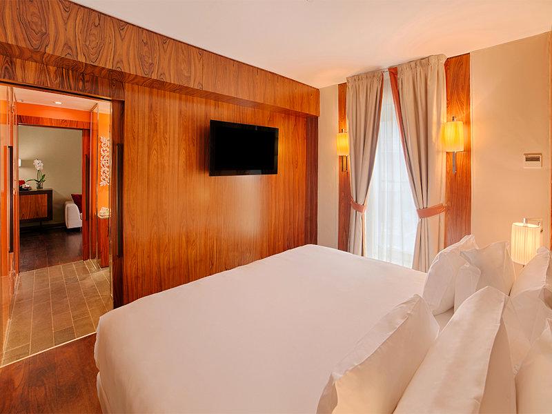 1A27504E1CE4F5633DE01E274B1BE8E1