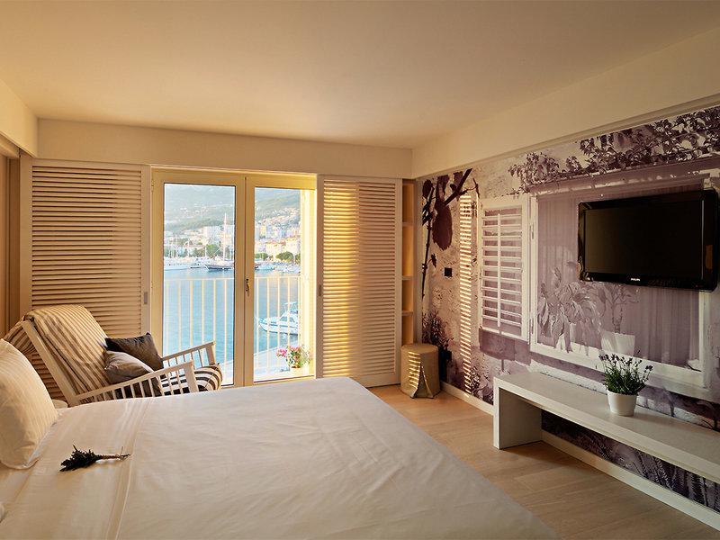 2D1E9508B88C1A06D0DED144EDF11336